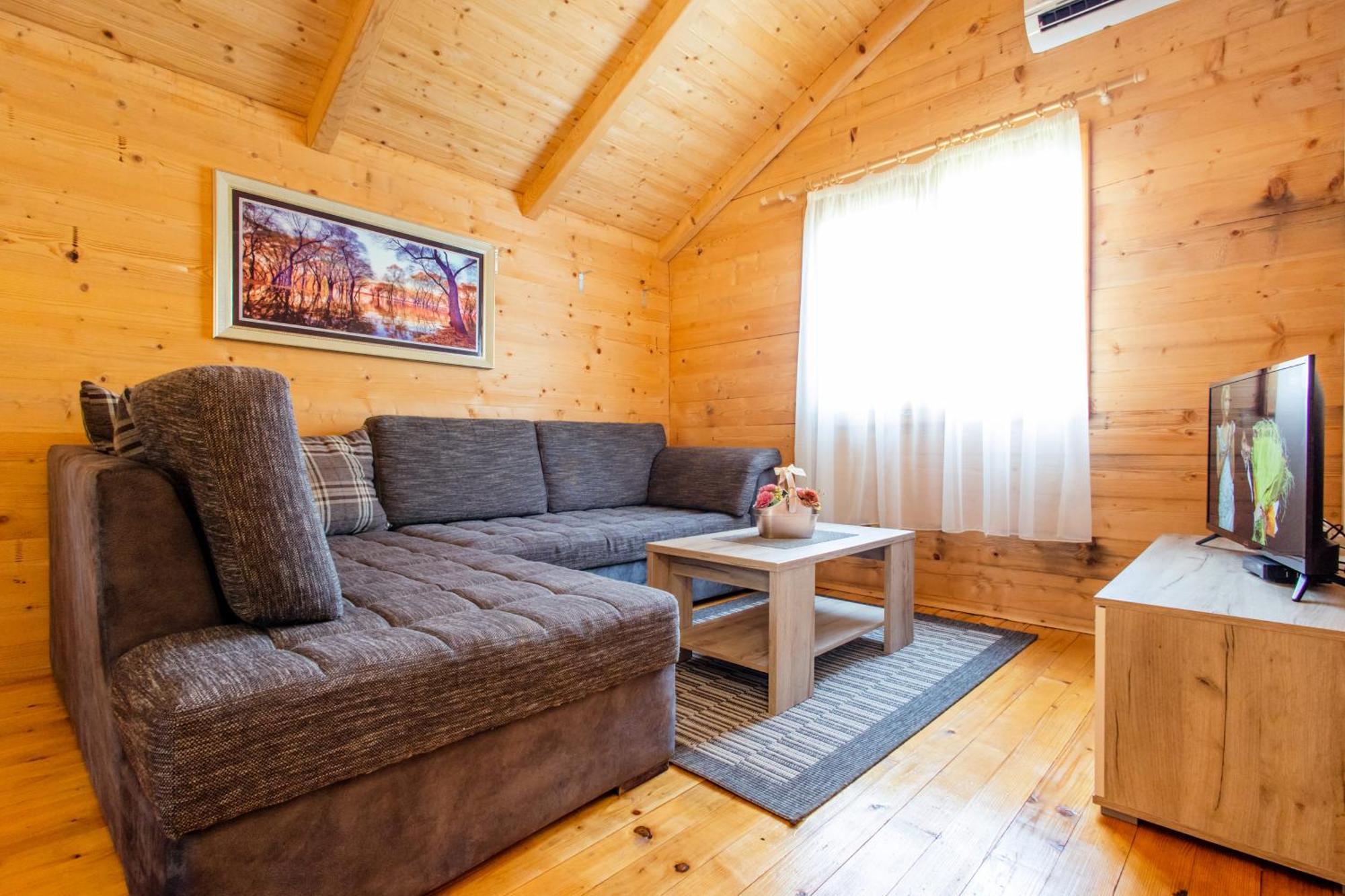Katana Village Apartment Ούλτσιν Εξωτερικό φωτογραφία